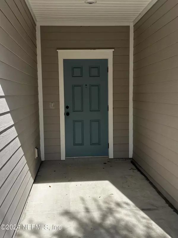 Jacksonville, FL 32244,7371 PALM HILLS DR