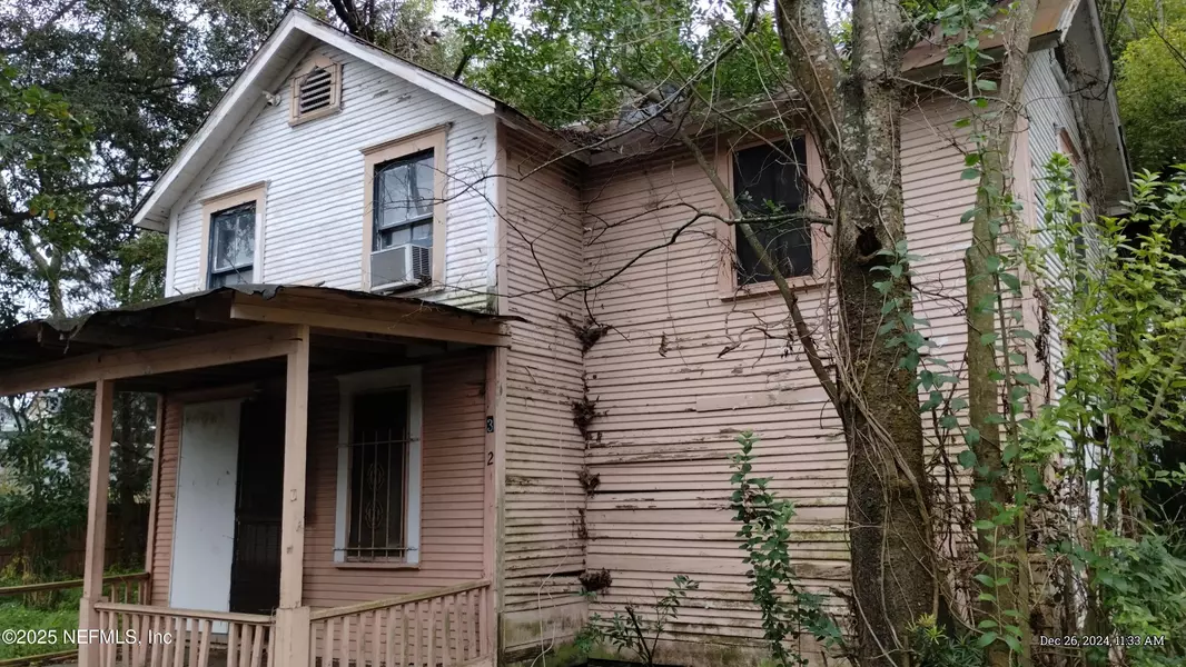 322 E 6TH ST, Jacksonville, FL 32206