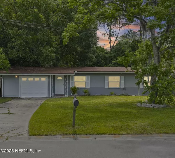 2003 RAYBEN DR, Jacksonville, FL 32246