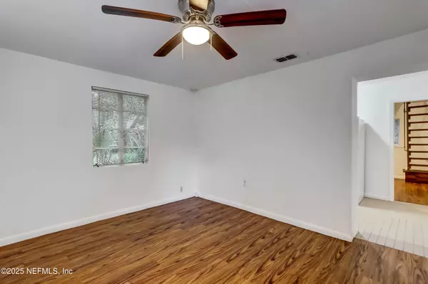Atlantic Beach, FL 32233,246 JASMINE ST