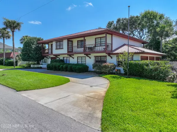 1313 E COAST DR, Atlantic Beach, FL 32233