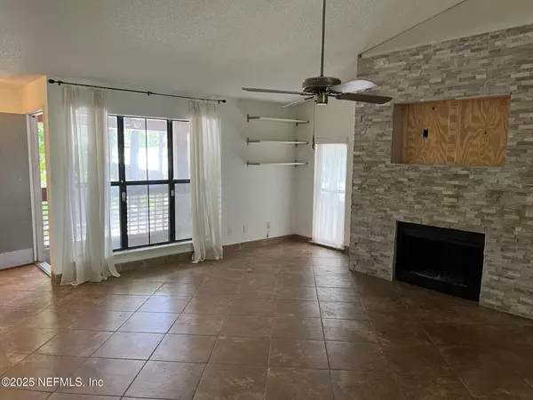 Jacksonville, FL 32256,1102 WOOD HILL PL #1102