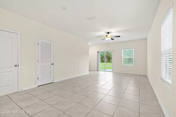 Jacksonville, FL 32256,7690 LEGACY TRL