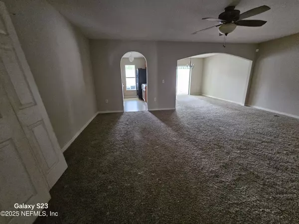 Jacksonville, FL 32244,7026 ST IVES CT
