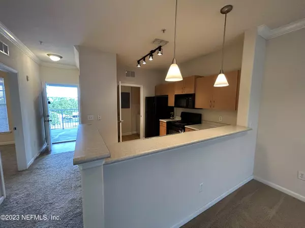 Jacksonville, FL 32216,8290 GATE Pkwy W #169