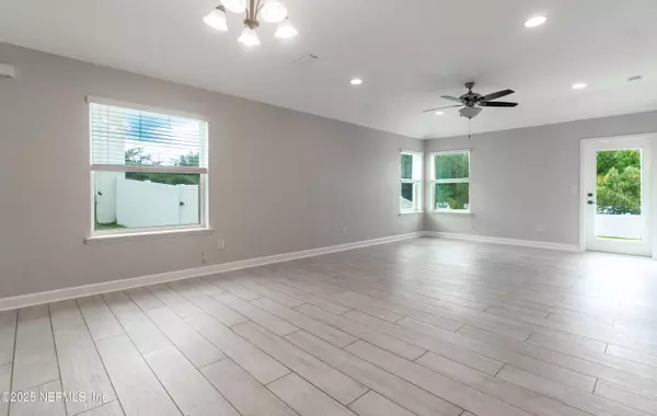 Jacksonville, FL 32258,15078 RAIN LILY ST