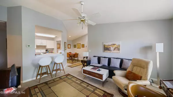 Ponte Vedra Beach, FL 32082,300 SANDIRON CIR #334