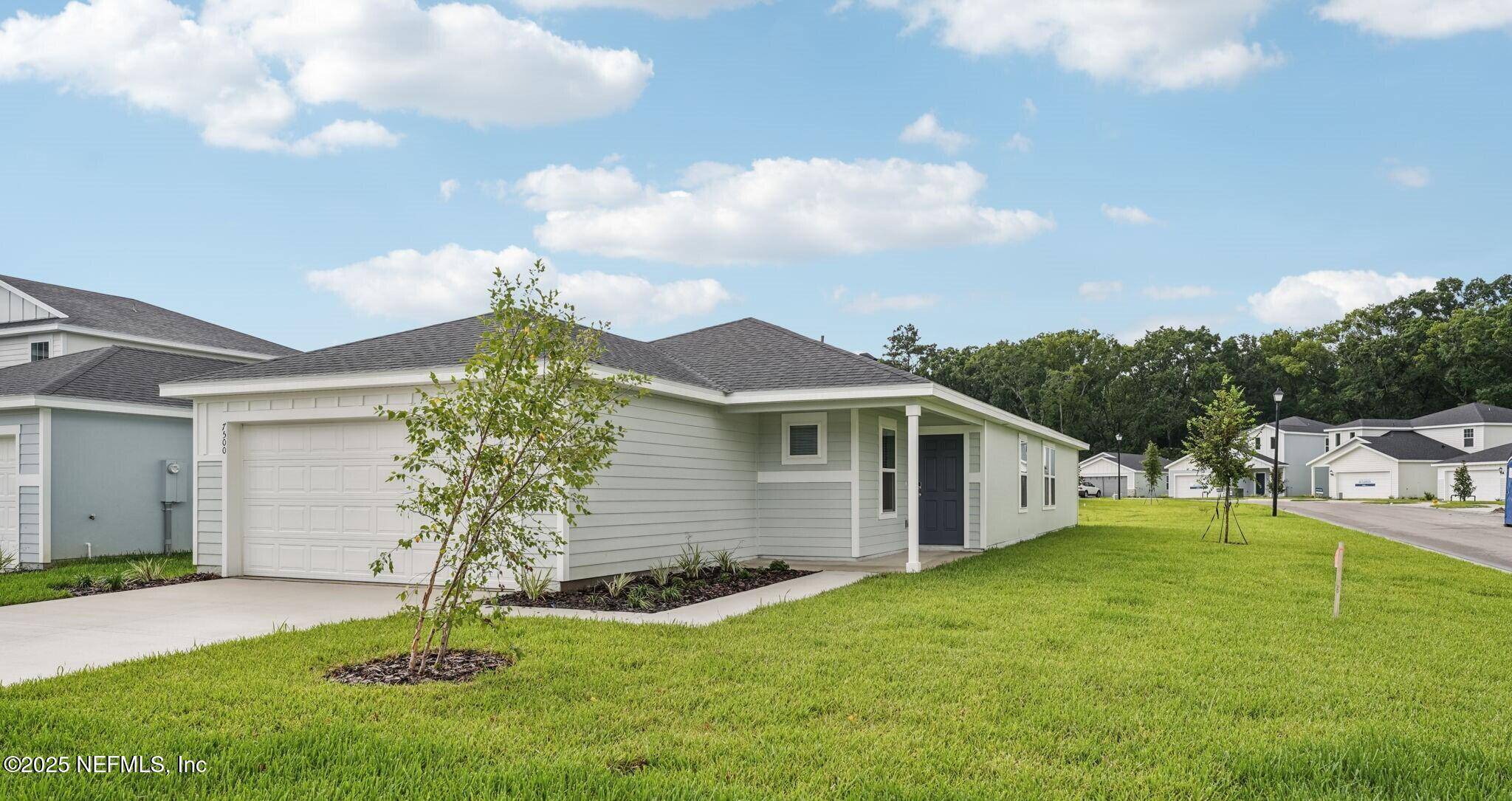 7500 QUEENSGATE CIR, Jacksonville, FL 32219