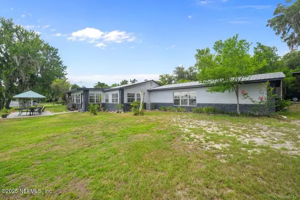 Interlachen, FL 32148,420 S FRANCIS ST