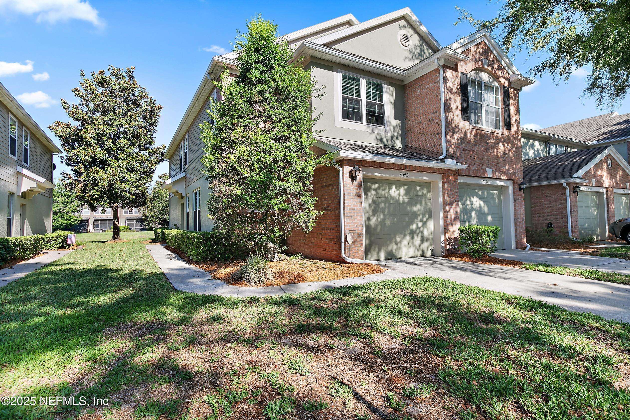 7542 RED CRANE LN, Jacksonville, FL 32256