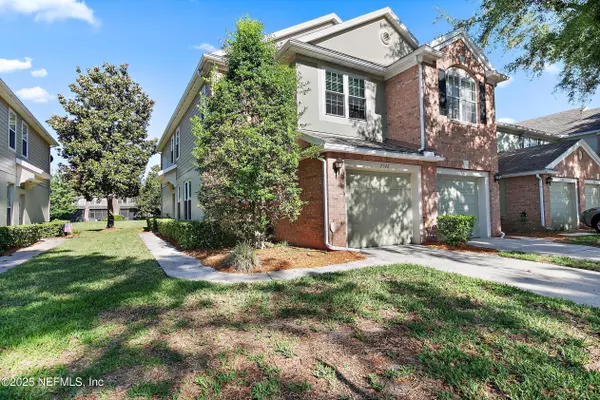 7542 RED CRANE LN, Jacksonville, FL 32256