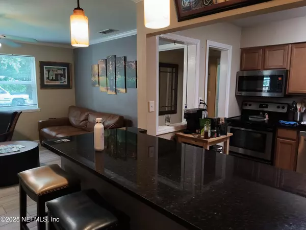 Jacksonville, FL 32211,5713 LAKE LUCINA DR N