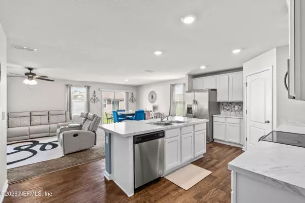 Jacksonville, FL 32234,15735 PALFREY CHASE DR