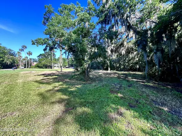 Ponte Vedra Beach, FL 32082,16 PALM LN