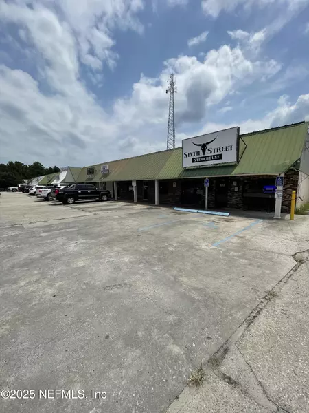 1195 SIXTH ST, Macclenny, FL 32063