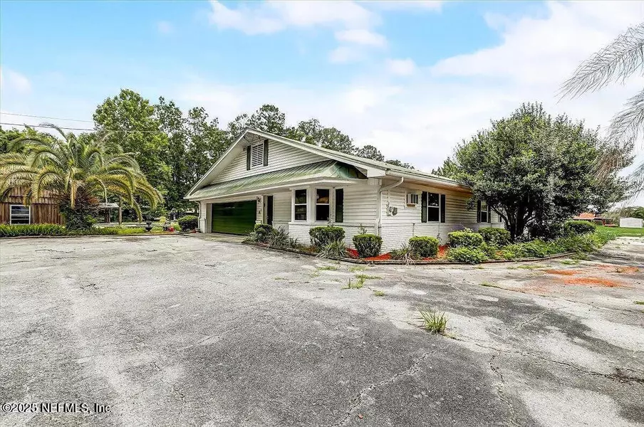 11010 BRIDGES RD, Jacksonville, FL 32218