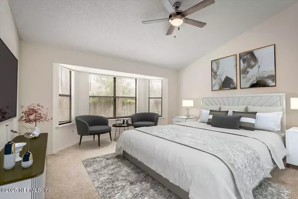 Jacksonville, FL 32244,8882 IVYMILL PL N