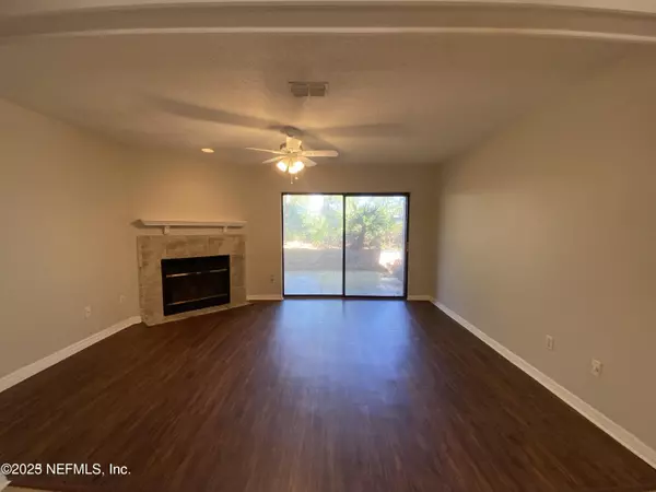 Ponte Vedra Beach, FL 32082,160 CRANES LAKE DR