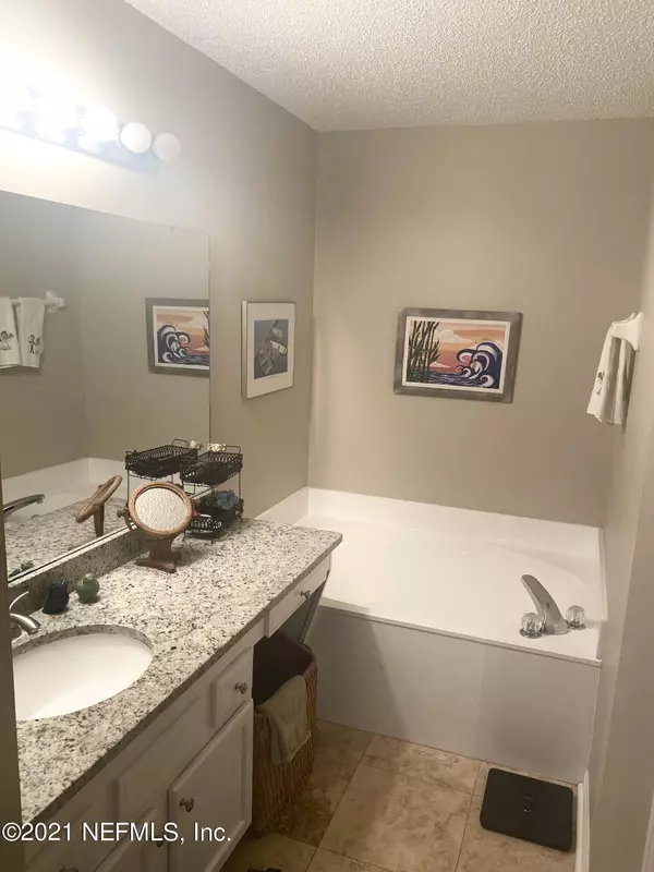 Jacksonville, FL 32225,596 ASHCROFT LANDING DR