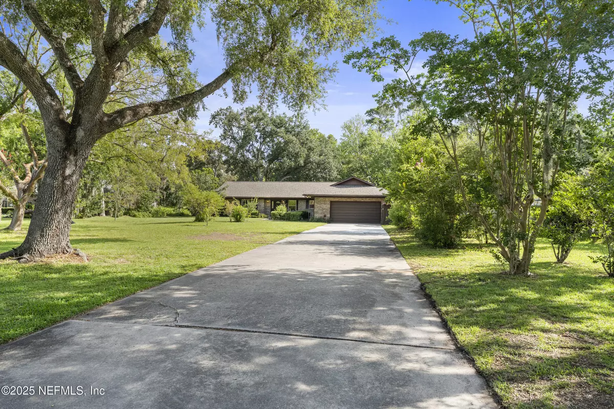 Fleming Island, FL 32003,569 WATER OAK LN