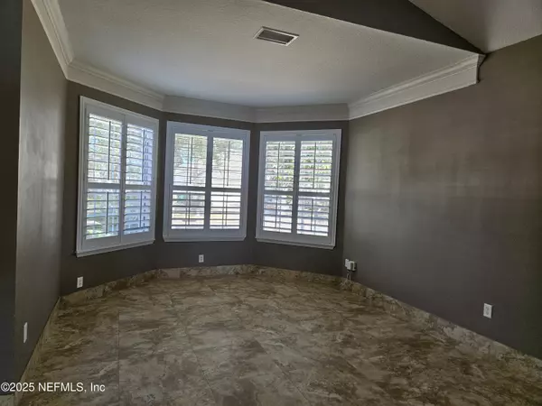 Jacksonville, FL 32216,8252 HEDGEWOOD DR