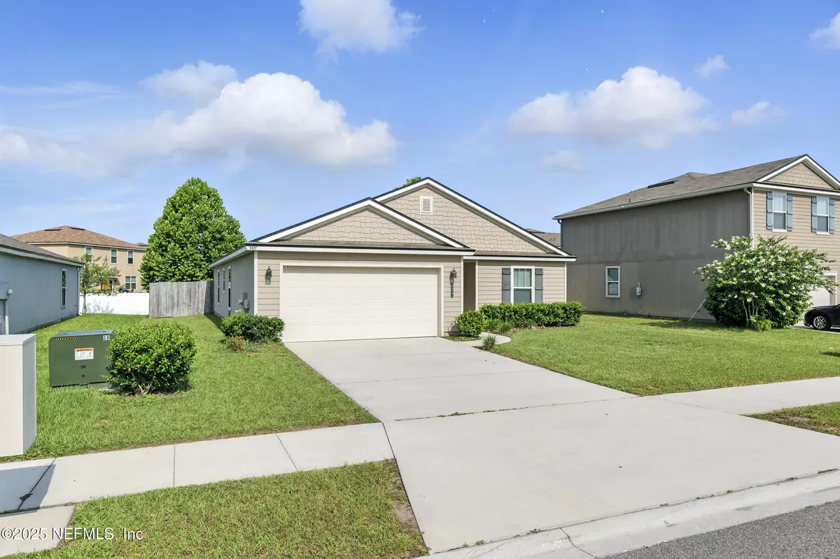 Green Cove Springs, FL 32043,3327 CANYON FALLS DR