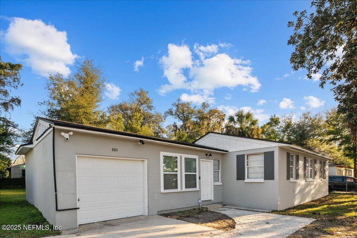 Jacksonville, FL 32208,884 KENNARD ST