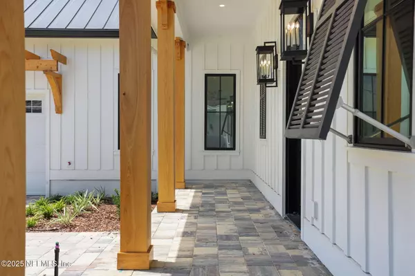 Ponte Vedra, FL 32081,146 WHISTLING PALM CT