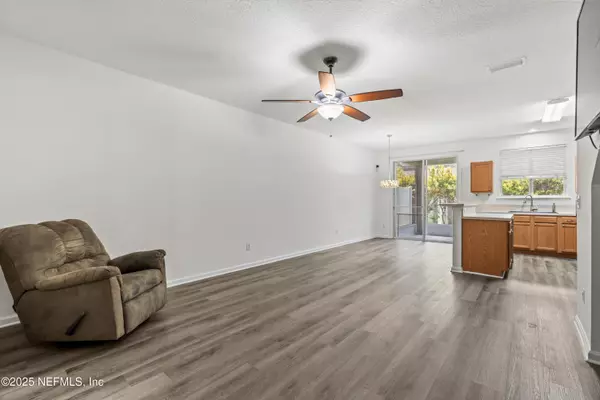 Jacksonville, FL 32216,8856 INLET BLUFF DR