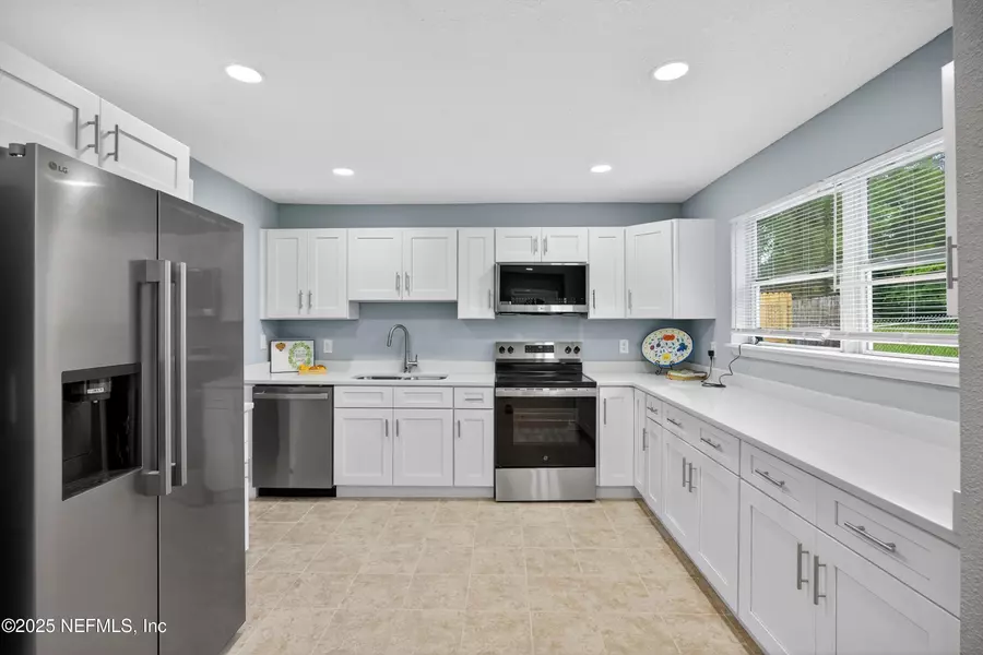 6952 GOLDILOCKS LN, Jacksonville, FL 32210