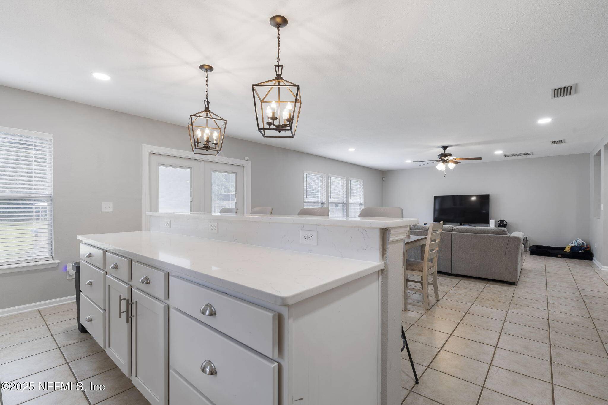Jacksonville, FL 32222,7495 HAWKS CLIFF DR
