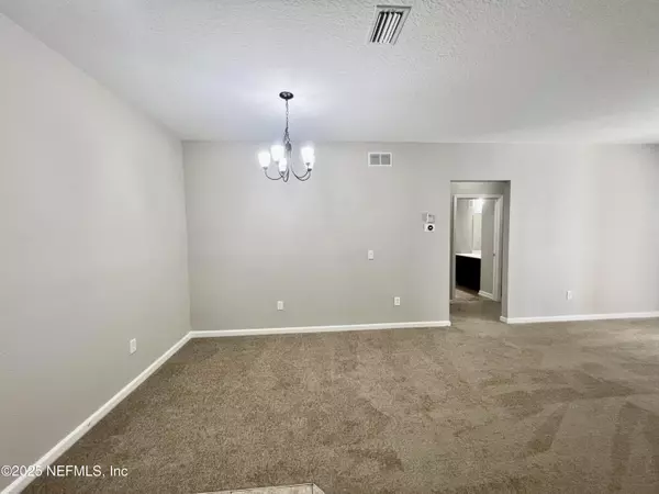 Jacksonville, FL 32256,4990 KEY LIME DR #208