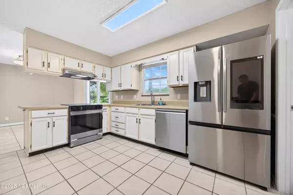 Jacksonville, FL 32257,9727 VICEROY DR E