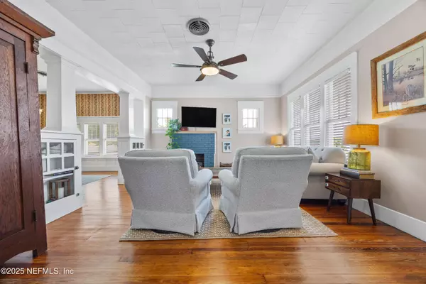 Live Oak, FL 32064,117 PARSHLEY ST SW