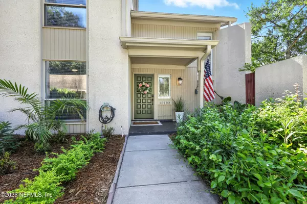 Jacksonville, FL 32256,10102 LEISURE LN N #35