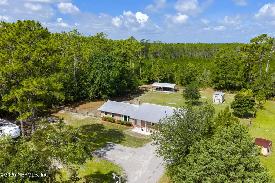 935 LITTLE POND RD, Green Cove Springs, FL 32043