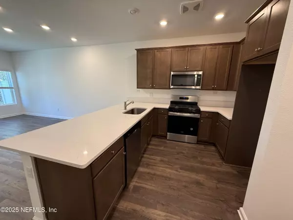 Jacksonville, FL 32218,13542 UTE PL