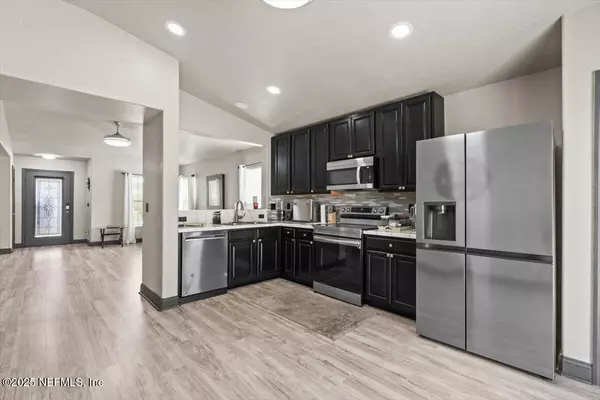 Jacksonville, FL 32222,9001 REDTAIL DR