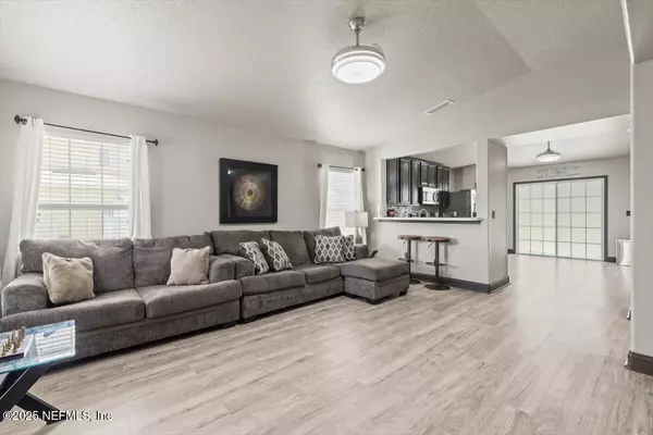 Jacksonville, FL 32222,9001 REDTAIL DR