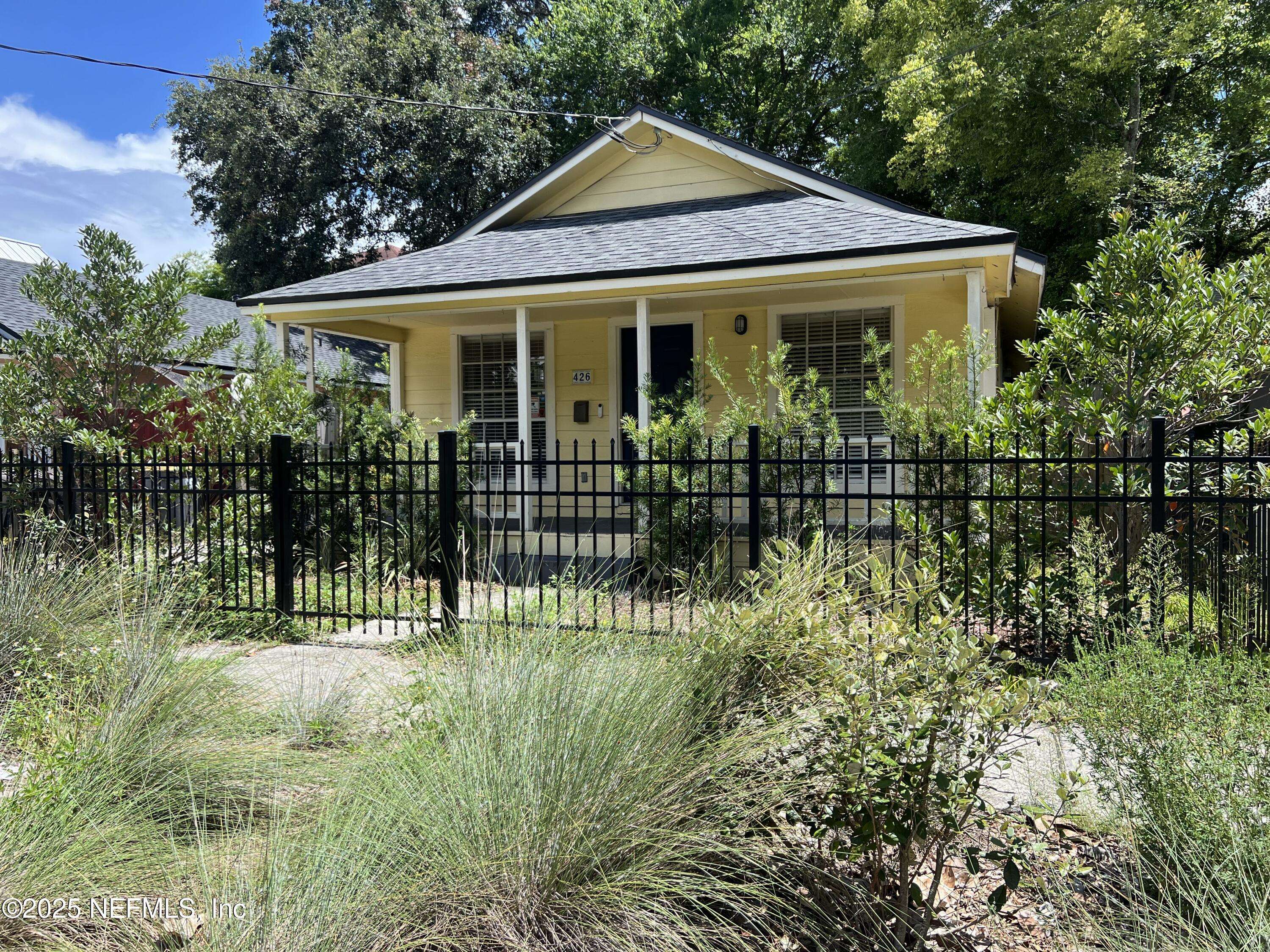 Jacksonville, FL 32206,426 WALNUT CT