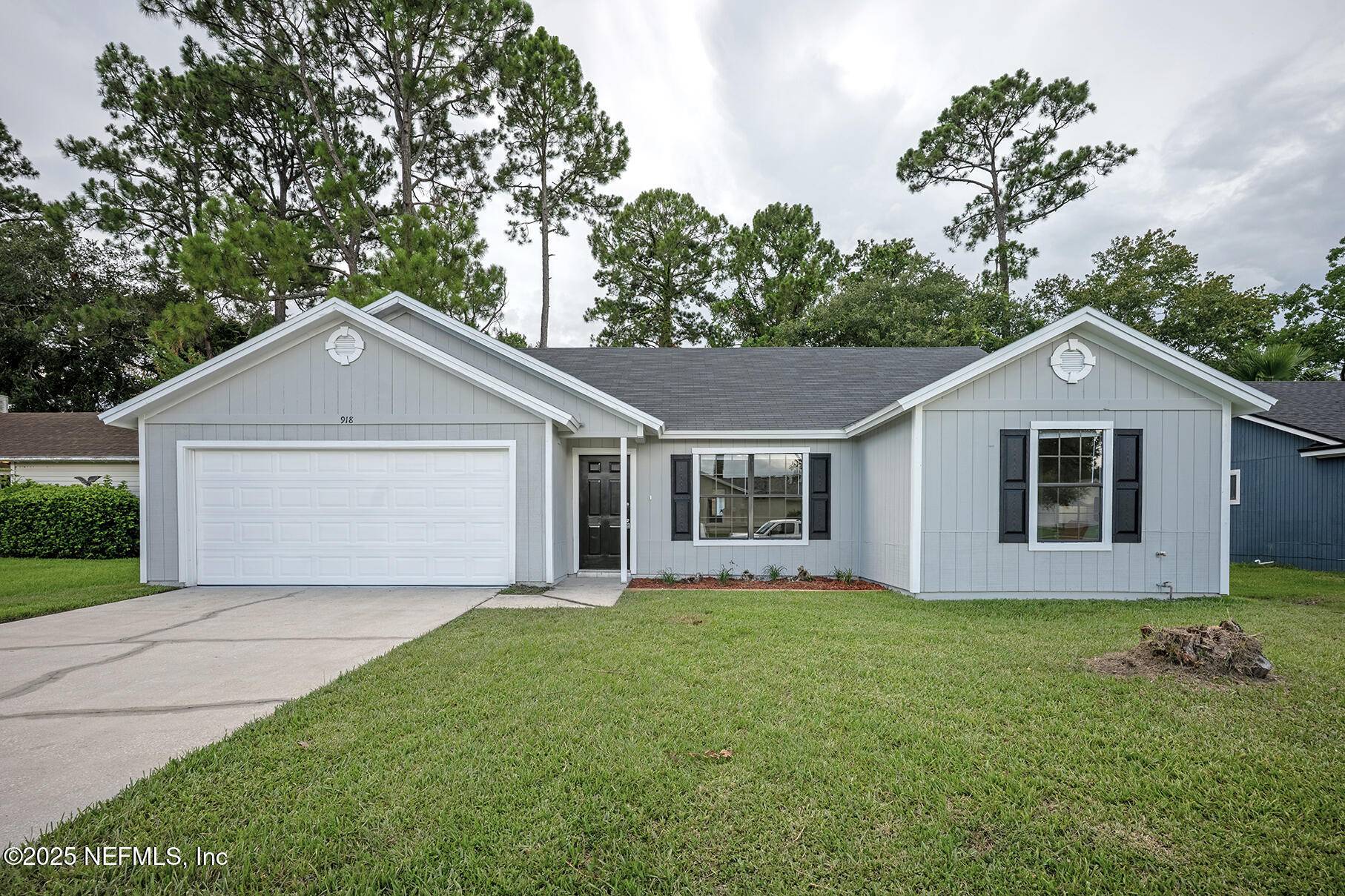 918 ARIES RD W, Jacksonville, FL 32216