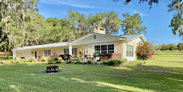 223 WORCESTER RD, Pomona Park, FL 32181