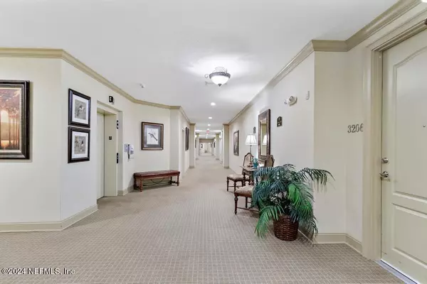 Jacksonville Beach, FL 32250,4300 S BEACH Pkwy #3206