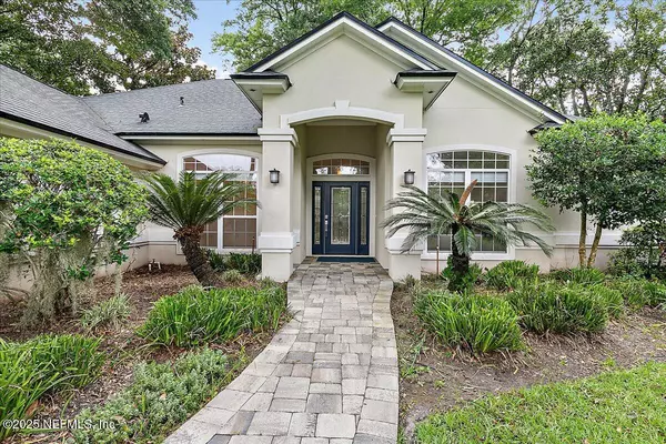 Jacksonville, FL 32225,699 SHIPWATCH DR E