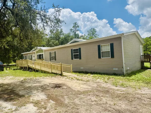 224 ORANGE LN, Hawthorne, FL 32640