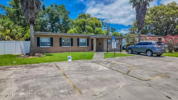 Jacksonville, FL 32210,6215 CLARET DR