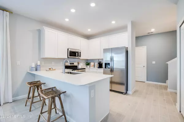 Jacksonville, FL 32217,6889 GABLE GROVE AVE