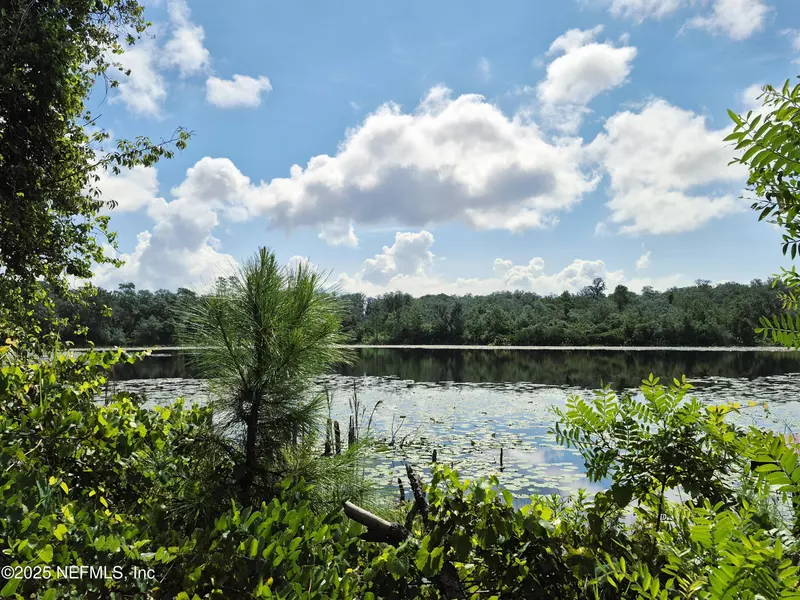 282 BYRD RD, Crescent City, FL 32112