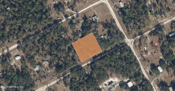 316 3RD AVE, Satsuma, FL 32189