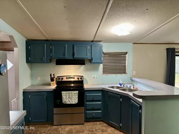 Palatka, FL 32177,116 GARY DR